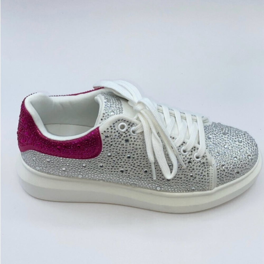 Watch Me Dazzle Rhinestone Sneakers Sz 6 - Picture 2 of 3